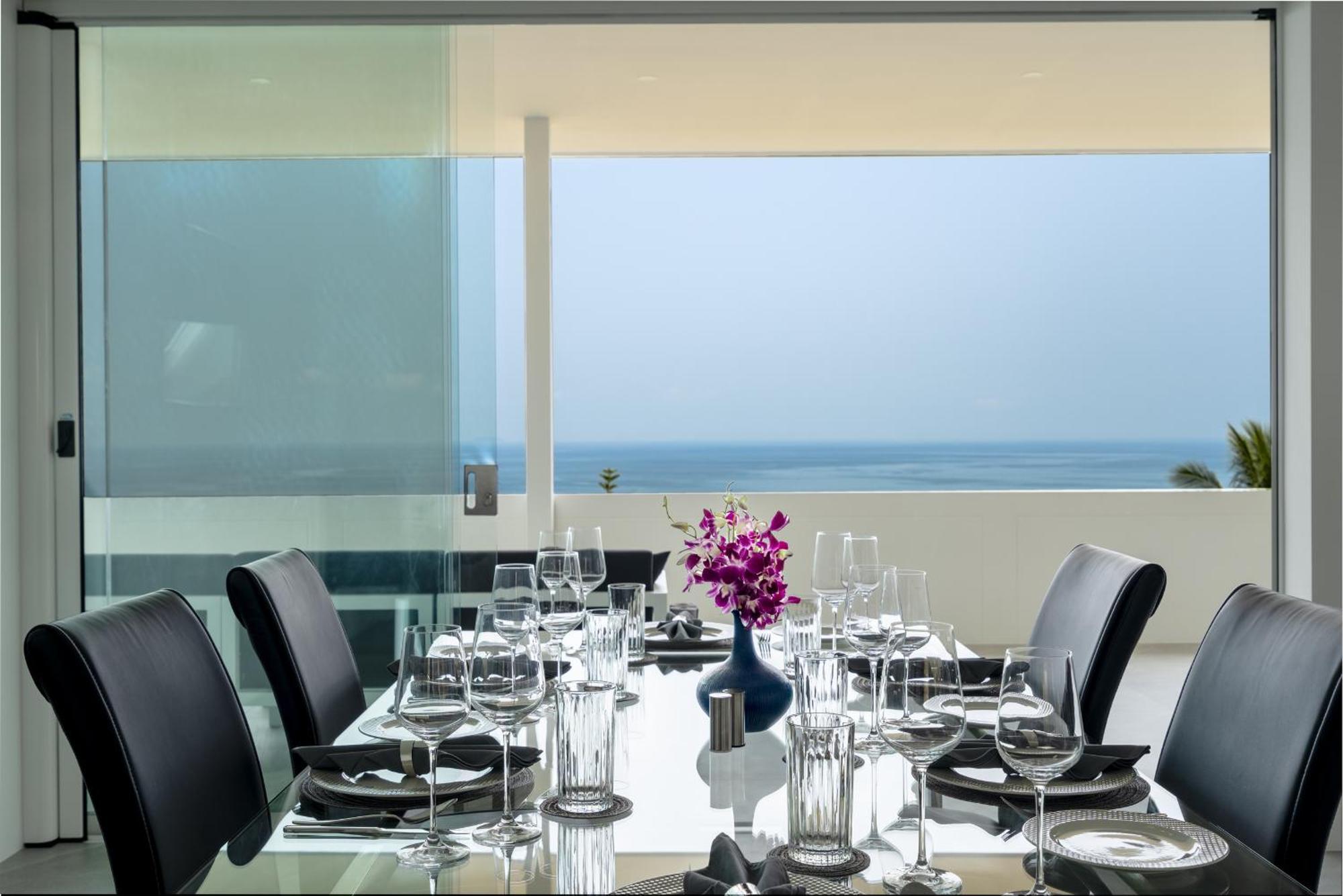 Luxury With A Pool - Stunning Sea Views
